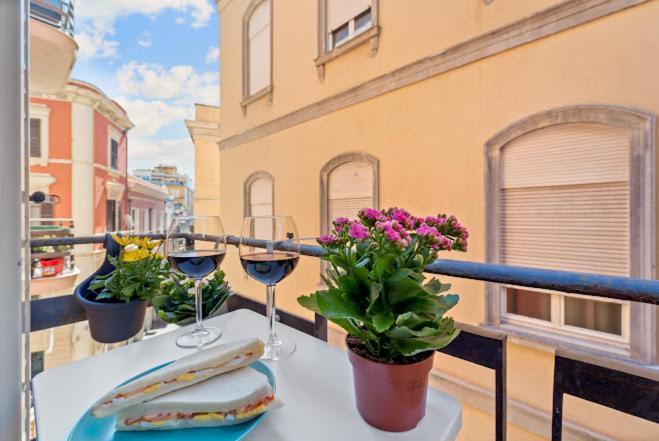 Hometolove Marina Cagliari Exterior photo